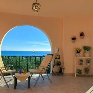  Holiday home Seafront